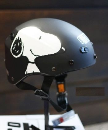 Peanuts Snoopy Adult Motor Bike Helmet Black + Optional Face Visor