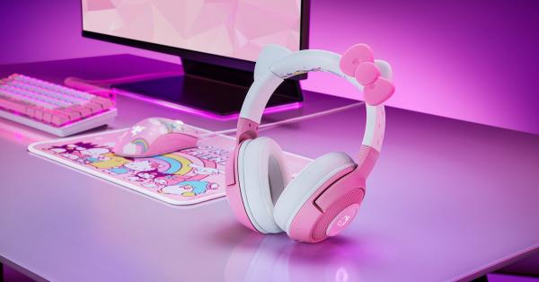 I had to see these Hello Kitty gaming accessories, so now you do, too